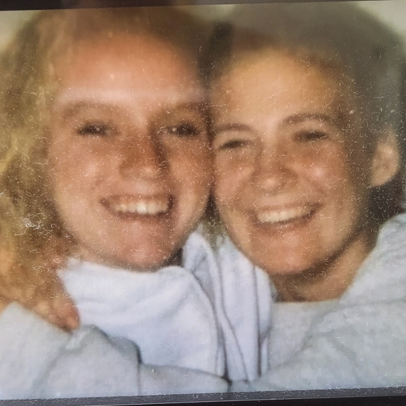 Meet your Posher, Marie Michelle - Picture 2 of 7